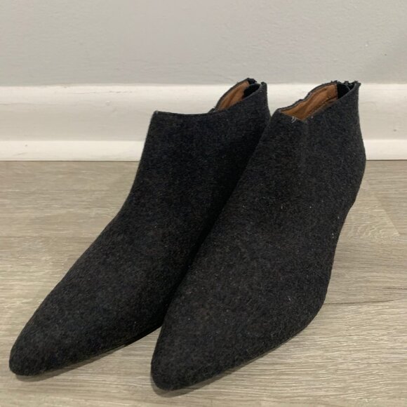 Bettye Muller Women Ankle Grey Pointy Boots Size 8M - Picture 3 of 6